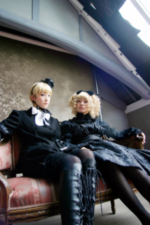 emilu hideri twins