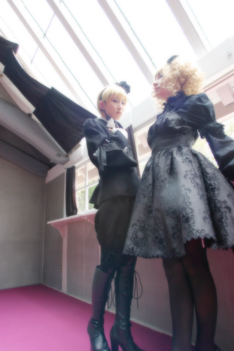 emilu hideri twins