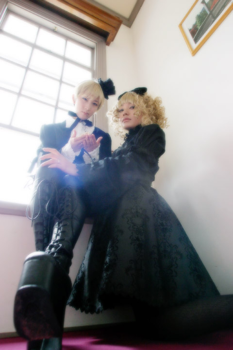 emilu hideri twins