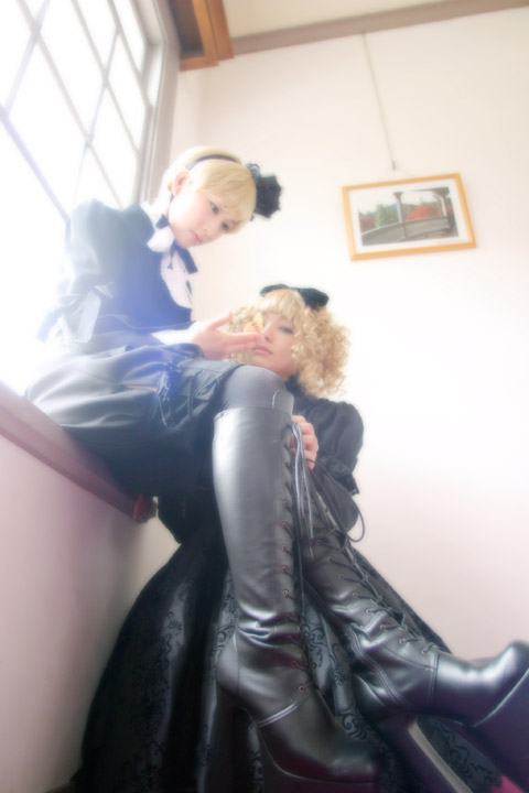 emilu hideri twins