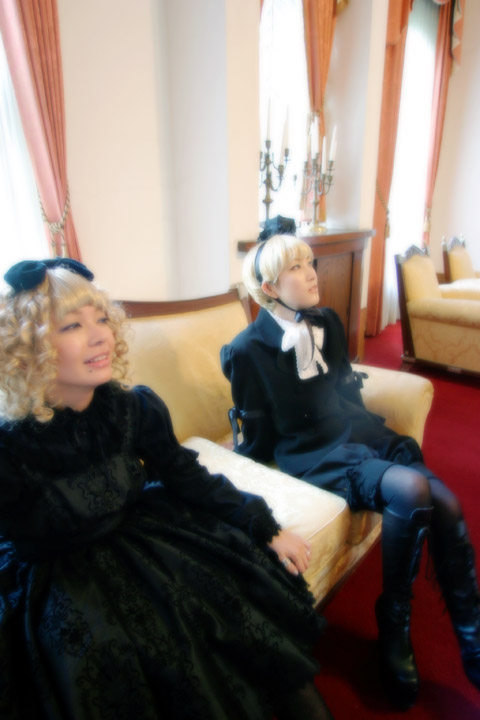 emilu hideri twins
