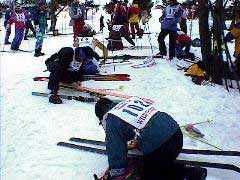 Ski base treatment at the start